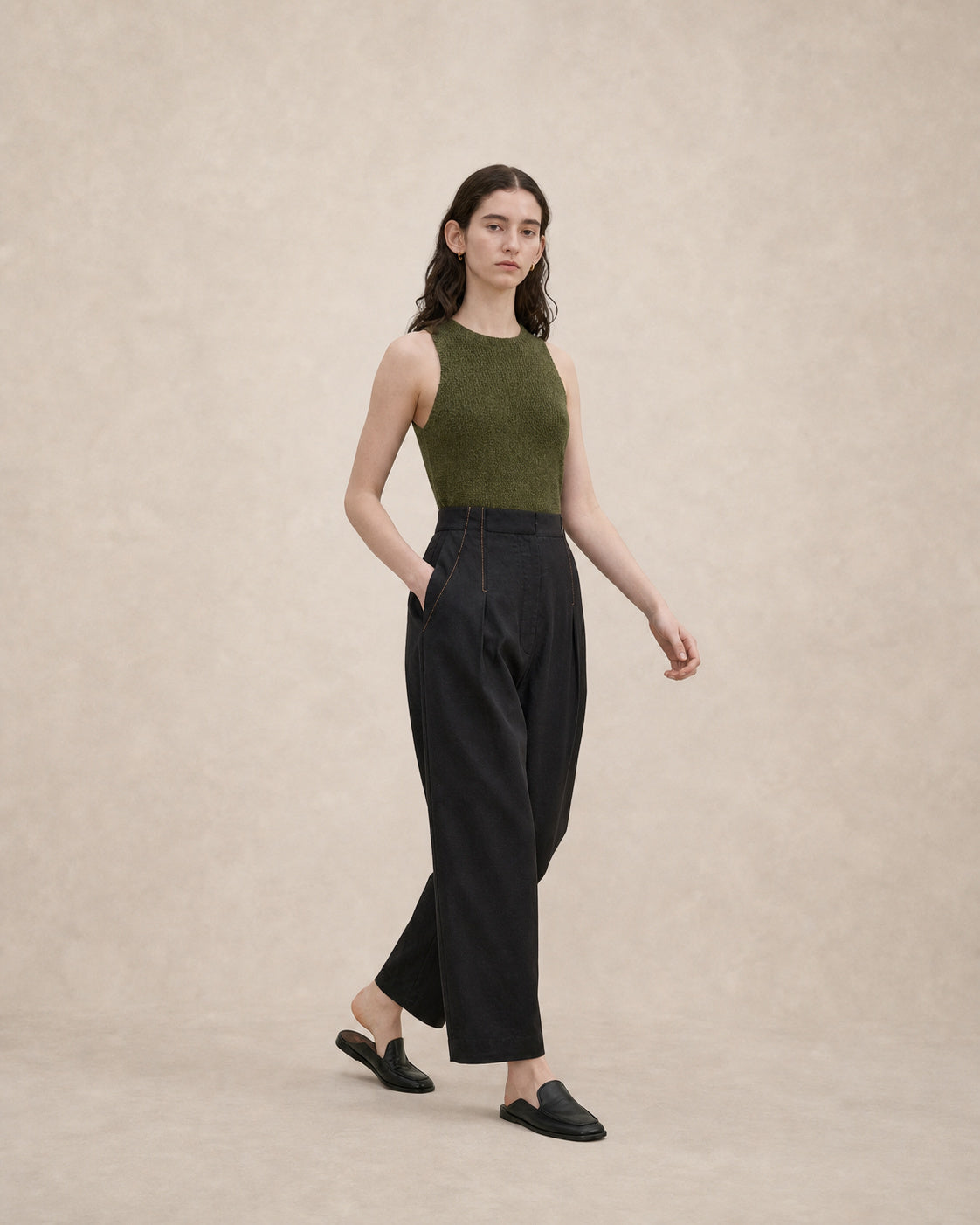 Black Linen Carrot-Fit Trousers