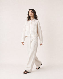 Big-Pocket Cropped Linen Shirt