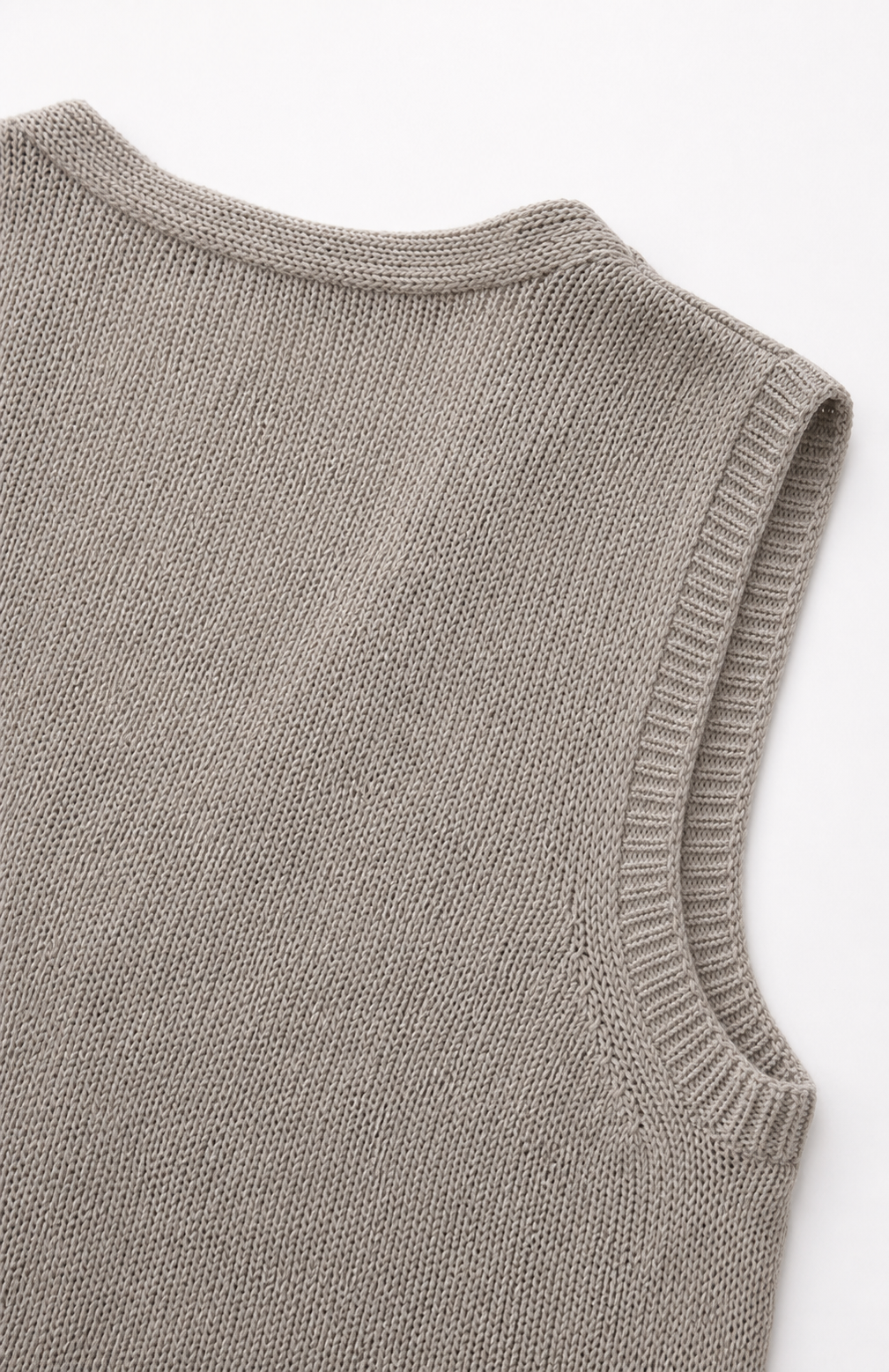Linen V-Neck Sleeveless Knit Vest