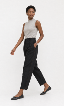 Black Linen Carrot-Fit Trousers