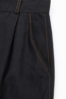 Black Linen Carrot-Fit Trousers